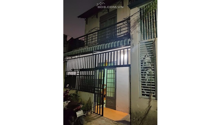 Ngộp Bank! Bán nhà quận 9 dưới 4 tỷ, 116 m2, 2 tầng, ngang 5.3 m, lh 0915128329